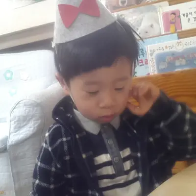아이의 작은 모자