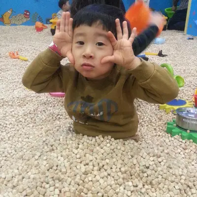 따뜻한 오후의 놀이터